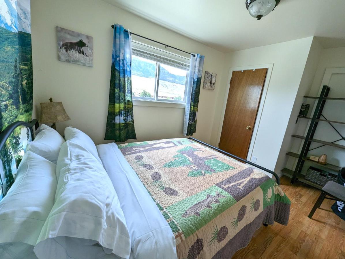 גרדינר Yellowstone Treasure Guesthouses On The River מראה חיצוני תמונה